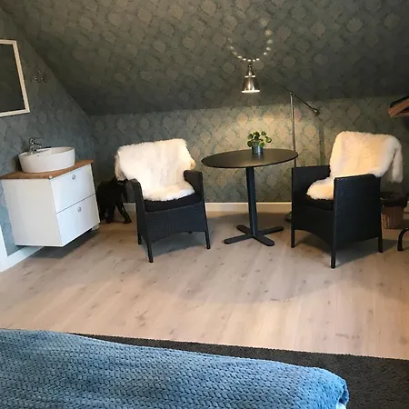 Kwatera prywatna Henne Strand Bed And Breakfast